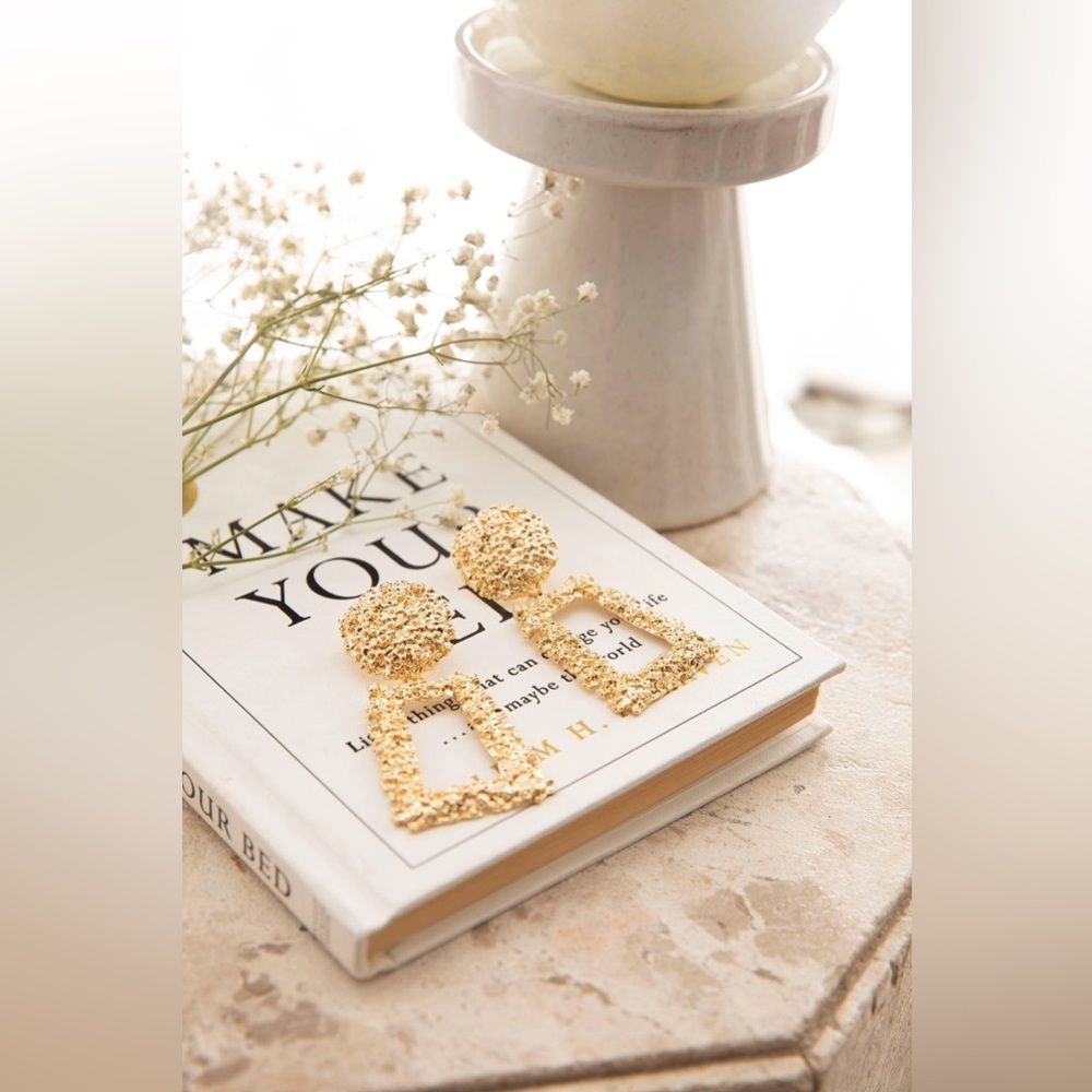 Chic Gold Textured Drop Earrings
